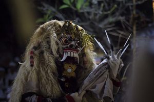kajeng kliwon hari keramat di bali apa banten yang digunakan saat kajeng kliwon