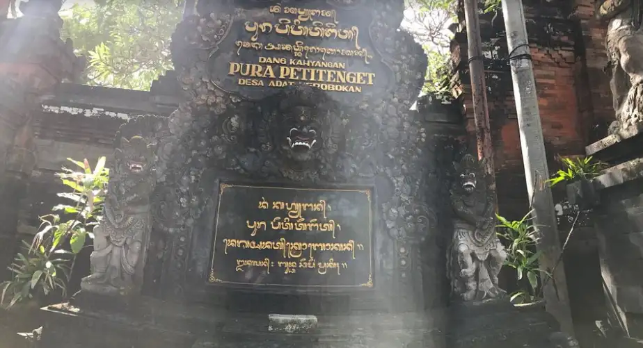 Sejarah Pura Petitenget