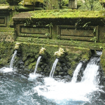 Pura Mengening: Tempat Melukat di Bali yang Ampuh Atasi Mimpi Buruk dan Susah Tidur